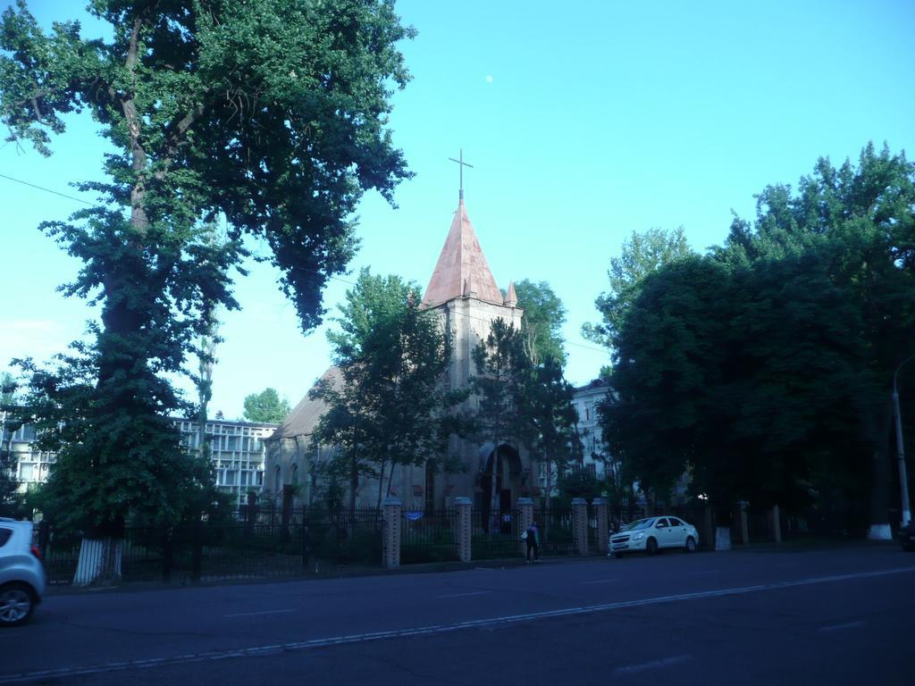 Apartment Tsentr 5 Ташкент Екстер'єр фото